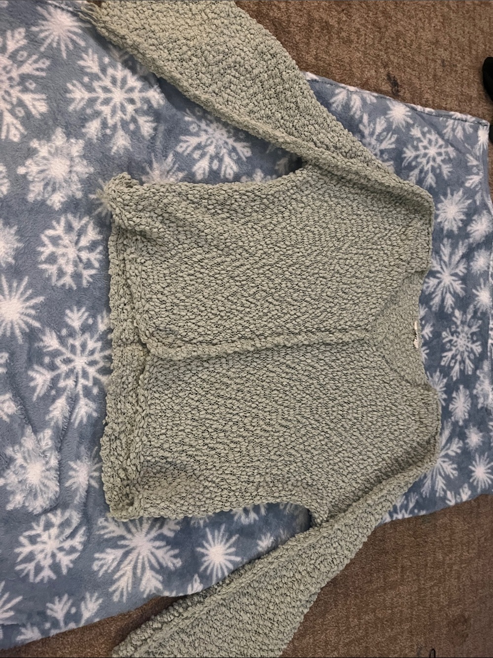 Cozy Open-Front Bouclé Cardigan in Sage Green